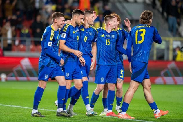 2025.10.13 Krakow pilka nozna Kwalifikacje Mistrzostw Swiata 2026 Ukraina - Azerbejdzan N z Oleksiy Gutsulyak Artem Dovbyk cieszynka Foto Gleb Soboliev PressFocus 2025.10.13 Krakow Football - FIFA World Cup, WM, Weltmeisterschaft, Fussball 2026 Qualifying round Ukraine - Azerbaijan Oleksiy Gutsulyak Artem Dovbyk celebration Credit: Gleb Soboliev PressFocus NEWSPIX.PL --- newspix.pl 