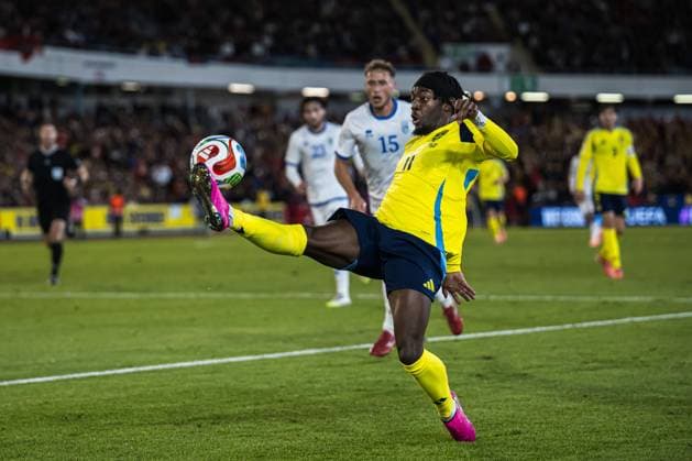 251013 Anthony Elanga of Sweden during the FIFA World Cup, WM, Weltmeisterschaft, Fussball Qualifier football match between Sweden and Kosovo on October 13, 2025 in Gothenburg. Photo: Joel Marklund BILDBYRAN kod JM JM0741 bbeng fotboll football soccer fotball vm-kval kval fifa world cup qualifier qualifier qualification sverige sweden sverige a kosovobbauto sverige sweden Copyright: JOELxMARKLUND BB251013JM081