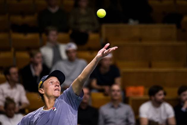 251013 Leo Borg of Sweden competes in a men s singles tennis match during day 1 of the ATP, Tennis Herren 250 Nordic Open on October 13, 2025 in Stockholm. Photo: Emma Wallskog BILDBYRAN COP 320 EW0577 tennis nordic open nordic open 2024 bbeng Copyright: EMMAxWALLSKOG BB251013EW071