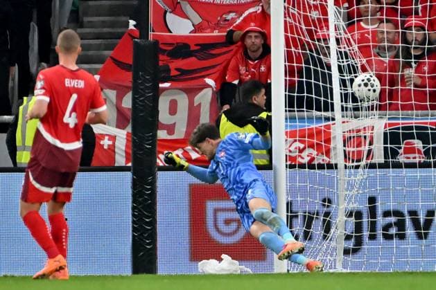 Ljubljana, Slovenia, October 13th 2025, Gregor Kobel of Switzerland in action during the UEFA European Qualifiers for 2026 World Cup, Group B match between Slovenia and Switzerland at Stadium Stozice, Ljubljana, Slovenia. (Photo by Igor Kupljenik Sports Press Photo) Copyright: xIgorxKupljenikx xSPPx Sportspressphoto_SPR42184