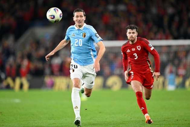 Wales v Belgium - FIFA World Cup, WM, Weltmeisterschaft, Fussball 2026 UEFA Qualifier CARDIFF, WALES - OCTOBER 13 : Vanaken Hans midfielder of Belgium and Williams Necco defender of Wales during the FIFA World Cup 2026 European Qualifier match between Wales and Belgium at the Cardiff City stadium on October 13, 2025 in Cardiff, Wales, 13 10 2025 Cardiff Wales  Copyright: xNicoxVereeckenx