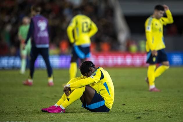251013 Anthony Elanga of Sweden looks dejected after the FIFA World Cup, WM, Weltmeisterschaft, Fussball Qualifier football match between Sweden and Kosovo on October 13, 2025 in Gothenburg. Photo: Joel Marklund BILDBYRAN kod JM JM0741 bbeng fotboll football soccer fotball vm-kval kval fifa world cup qualifier qualifier qualification sverige sweden sverige a kosovo depp Copyright: JOELxMARKLUND BB251013JM110