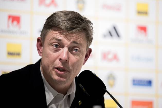 251013 Head coach Jon Dahl Tomasson of Sweden during a press conference, PK, Pressekonferenz after the FIFA World Cup, WM, Weltmeisterschaft, Fussball Qualifier football match between Sweden and Kosovo on October 13, 2025 in Gothenburg. Photo: Joel Marklund BILDBYRAN kod JM JM0741 bbeng fotboll football soccer fotball vm-kval kval fifa world cup qualifier qualifier qualification sverige sweden sverige a kosovo depp Copyright: JOELxMARKLUND BB251013JM148