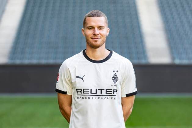 Borussia Mönchengladbach Portrait Nico Elvedi am 02.10.2025 im Borussia-Park. Copyright: Borussia Mönchengladbach_Christian Verheyen -- *** Borussia Mönchengladbach Portrait Nico Elvedi on 02 10 2025 at Borussia Park Copyright: Borussia Mönchengladbach_Christian Verheyen --