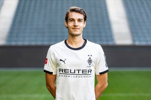 Borussia Mönchengladbach Portrait Florian Neuhaus am 02.10.2025 im Borussia-Park. Copyright: Borussia Mönchengladbach_Christian Verheyen --