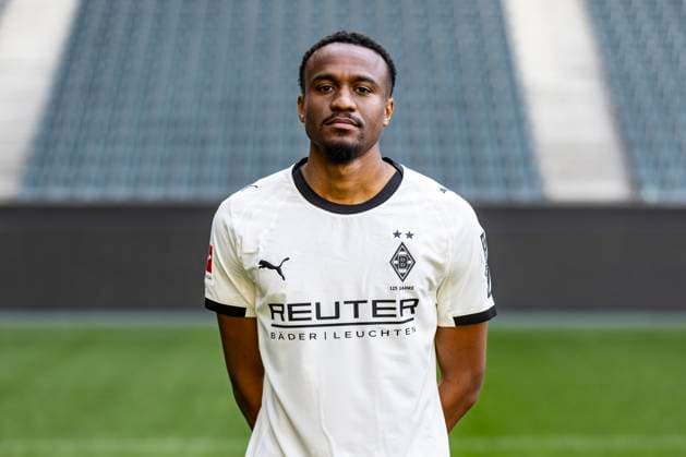 Borussia Mönchengladbach Portrait Nathan Ngoumou am 02.10.2025 im Borussia-Park. Copyright: Borussia Mönchengladbach_Christian Verheyen --