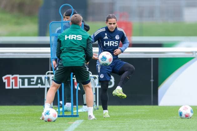 14.10.2025, Fussball, Saison 2025 2026, Training FC Schalke 04, Mauro Zalazar (FC Schalke 04), Gelsenkirchen Trainingsgelände FC Schalke 04 NRW Deutschland xRHR-FOTO YYx Copyright: RHR-FOTOx RHR-FOTO YY