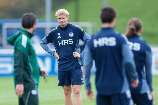 14.10.2025, Fussball, Saison 2025 2026, Training FC Schalke 04, Peter Remmert (FC Schalke 04), Gelsenkirchen Trainingsgelände FC Schalke 04 NRW Deutschland xRHR-FOTO YYx Copyright: RHR-FOTOx RHR-FOTO YY