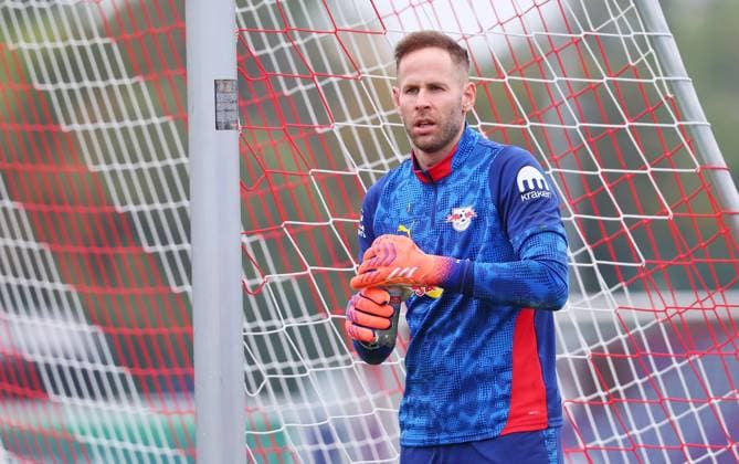 RB Leipzig - Training Bundesliga Leipzig, 14.10.2025, RB Leipzig Trainingszentrum,Fußball Bundesliga , RB Leipzig - Training , Im Bild: rTorwart Peter Gulacsi (1, RB Leipzig) ,