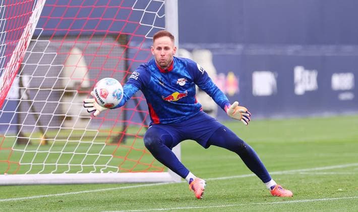 RB Leipzig - Training Bundesliga Leipzig, 14.10.2025, RB Leipzig Trainingszentrum,Fußball Bundesliga , RB Leipzig - Training , Im Bild: rTorwart Peter Gulacsi (1, RB Leipzig) ,