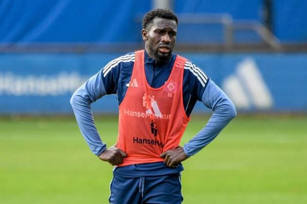 Bakery Jatta ( HSV ) Deutschland , Hamburg , Volksparkstadion , Trainingsgelände Fussball , 1. Bundesliga , Training des Hamburger SV