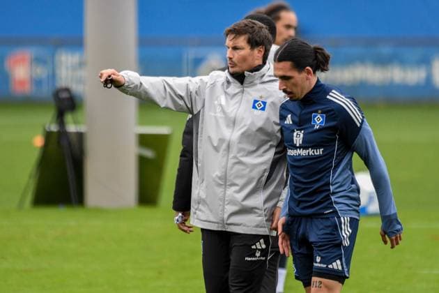 Trainer Merlin Polzin Rayan Philippe ( HSV ) Deutschland , Hamburg , Volksparkstadion , Trainingsgelände Fussball , 1. Bundesliga , Training des Hamburger SV