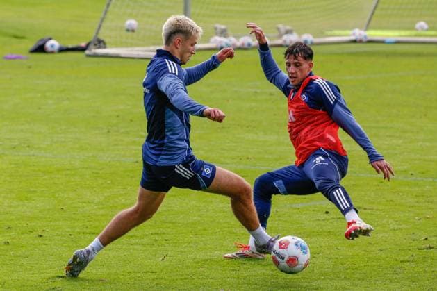 Capaldo Nicolás Katterbach Noah ( HSV ) Deutschland , Hamburg , Volksparkstadion , Trainingsgelände Fussball , 1. Bundesliga , Training des Hamburger SV