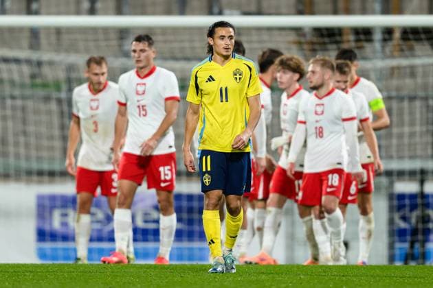 251014 Amin Boudri of Sweden looks dejected during the UEFA Under-21 Qualifier football match between Sweden and Poland on October 14, 2025 in Jönköping. Photo: Carl Sandin BILDBYRAN kod CS CS0792 fotboll football soccer fotball em-kval kval uefa european under-21 qualifier qualifier U21, U 21 under-21 sverige sweden poland bbeng depp Copyright: CARLxSANDIN BB251014CS035
