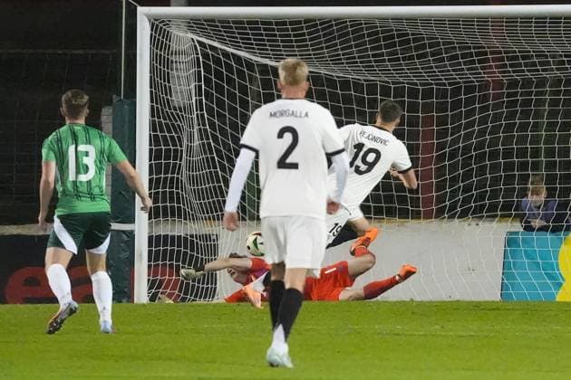 celebrate the goal, Torjubel zum 1:2 Dzenan Pejcinovic (Deutschland U21, U 21 19) - Belfast 14.10.2025: Nordirland vs. Deutschland U21, EM Qualifikation, The Oval