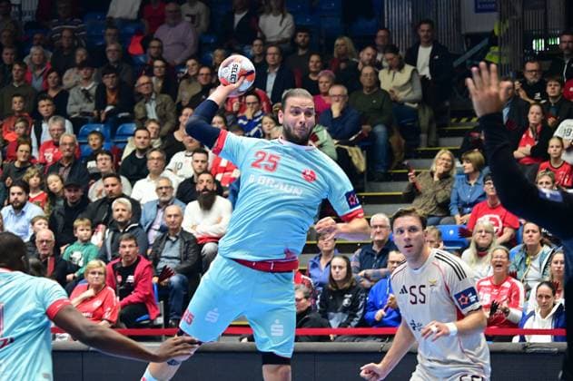 14.10.2025 xkhx Kassel, Rohtenbachhalle Handball-Gruppenphase der European League MT Melsungen gegen Benfica Lissabon Olle Forsell Schefvert (25, MT Melsungen)