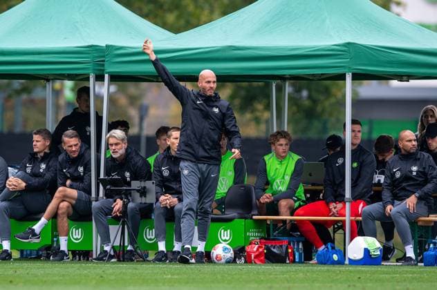 Fussball, Herren, Saison 2025 26, Testspiel, VfL Wolfsburg - Hertha BSC, Trainer Paul Simonis (Wolfsburg), 08.10. 2025, Copyright: xSebastianxRäppold MatthiasxKochx