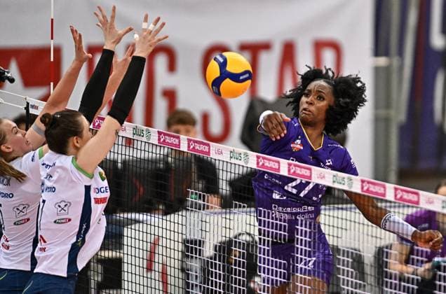 2025.10.14 Bielsko-Biala Siatkowka Kobiet Tauron Liga Sezon 2025 2026 BKS BOSTIK ZGO Bielsko-Biala - KS DevelopRes Rzeszow N z Taylor Bannister Foto Lukasz Sobala PressFocus 2025.10.14 Bielsko-Biala Women Volleyball Polish Tauron League season 2025 2026 BKS BOSTIK ZGO Bielsko-Biala - KS DevelopRes Rzeszow Taylor Bannister Credit: Lukasz Sobala PressFocus NEWSPIX.PL --- newspix.pl 