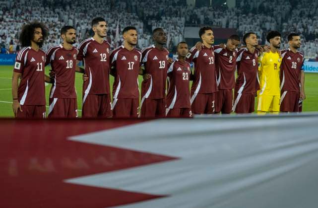 UQATAR v NITED ARAB EMIRATES-2026 FIFA World Cup, WM, Weltmeisterschaft, Fussball ASIAN QUALIFIER PLAYOFFS Starting players of Qatar line up prior to the FIFA World Cup 2026 AFC Asian qualifiers playoffs group A match between Qatar and United Arab Emirates at Jassim Bin Hamad Stadium in Doha, Qatar, on October 14, 2025. DOHA Qatar Copyright: xNOUSHADx