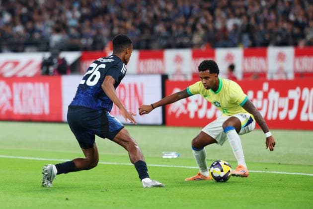(L-R) Henry Heroki Mochizuki (JPN), Rodrygo Goes (BRA), OCTOBER 14, 2025 - Football Soccer : KIRIN Challenge Cup 2025 match between Japan - Brazil at Tokyo Stadium in Tokyo, Japan. Noxthirdxpartyxsales  aflo_306938994