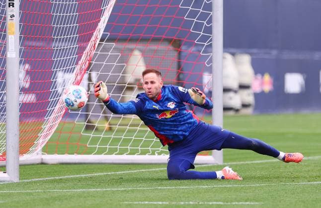RB Leipzig - Training Bundesliga Leipzig, 14.10.2025, RB Leipzig Trainingszentrum,Fußball Bundesliga , RB Leipzig - Training , Im Bild: rTorwart Peter Gulacsi (1, RB Leipzig) ,