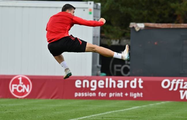 15.10.2025 - Fussball - 2. Fussball - Bundesliga - Saison 2025 2026 - 1. FC Nürnberg Nuernberg FCN ( Club ) - Training - Sportfoto Zink - xwoxzix - Semir Telalovic (9, 1. FC Nürnberg FCN ) Jubel Freude