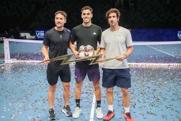 UTS Hong Kong 2025 Day 2 Francisco Cerundolo takes photo with his team after winning final match at Kai Tak Arena, Kai Tak Sports Park on October 15, 2025 in Hong Kong. (Photo by Gordon Choi TMHK via Nexpher Images)