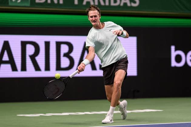 251015 Sebastian Korda of USA competes in a men s singles tennis match during day 5 of the ATP, Tennis Herren 250 Nordic Open on October 15, 2025 in Stockholm. Photo: Jesper Zerman BILDBYRAN kod JZ JZ0628 tennis nordic open day 5 bbeng Copyright: JESPERxZERMAN BB251015JZ001