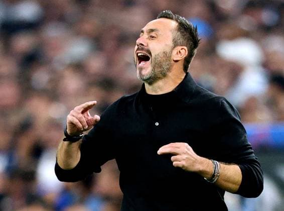 Olympique de Marseille v AFC Ajax - UEFA Champions League 2025 26 League Phase MD2 Roberto De Zerbi, Head Coach of Olympique de Marseille on the side line during the UEFA Champions League 2025 26 League Phase MD2 match between Olympique de Marseille and AFC Ajax at Stade de Marseille on September 30, 2025 in Marseille, France. Marseille Stade de Marseille France France Copyright: xNealxSimpson Sportsphoto APLx 14138276