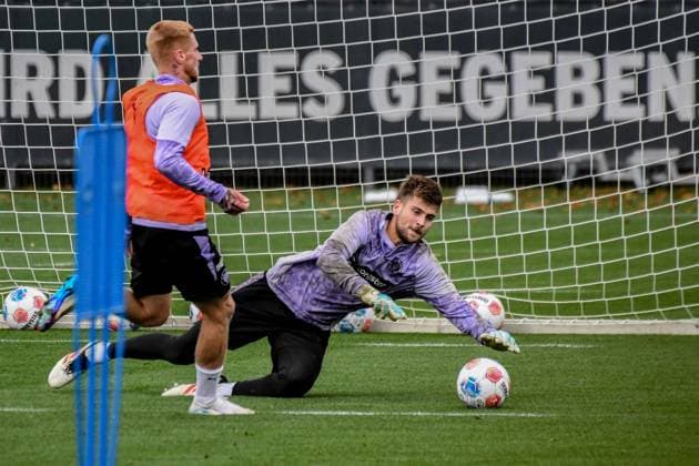 Louis Oppie Ben Voll ( Pauli ) Deutschland , Hamburg , Trainingsgelände an der Kollaustrasse , Fussball , 1. Bundesliga , Training des FC St Pauli