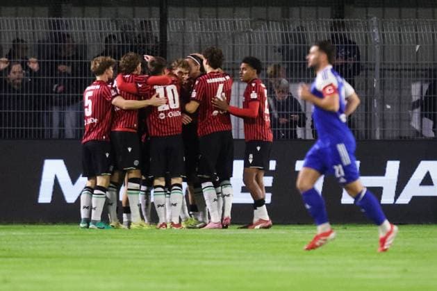 15.10.2025, Fussball, Herren, Regionalliga Nord, 8. Spieltag, BSV Kickers Emden - Hannover 96 II Torjubel Jubel zum 0:1 durch Rafael Martins Marques (25 Hannover 96 II)