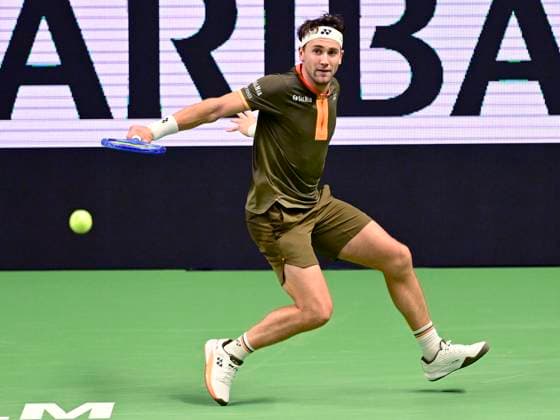 STOCKHOLM, SVERIGE 20251015 Casper Ruud, Norge, i sin match mot Marin Cilic, Kroatien, under tennisturneringen BNP Paribas Nordic Open i Kungliga tennishallen. STOCKHOLM SVERIGE x10030x