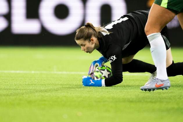 Football Women s Champions League, 2nd round Valerenga Wolfsburg Oslo 20251015 Wolfsburg s goalkeeper Stina Johannes during the Champions League football match between Valerenga and Wolfsburg at Intility arena Photo Annika Byrde NTB Oslo Norway EDITORIAL USE ONLY RESTRICTED USE FOR BETTING COMPANIES  Copyright: xAnnikaxByrdex xNTBx