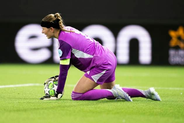 Football Women s Champions League, 2nd round Valerenga Wolfsburg Oslo 20251015 Valerenga s goalkeeper Tove Enblom during the Champions League football match between Valerenga and Wolfsburg at Intility Arena Photo Annika Byrde NTB Oslo Norway EDITORIAL USE ONLY RESTRICTED USE FOR BETTING COMPANIES  Copyright: xAnnikaxByrdex xNTBx