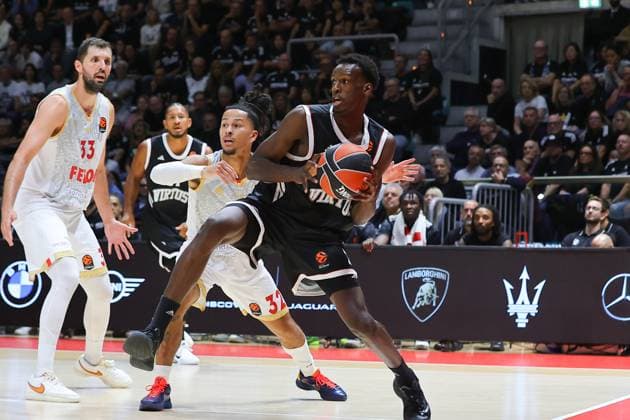 7 Saliou NIANG Virtus Olidata Match Virtus - AS Monaco 15-10-2025 32 MATTEO STRAZEL AS Monaco Match Virtus - AS Monaco 15-10-2025 during Virtus Bologna vs AS Monaco, Basketball Euroleague match in Bologna, Italy, October 15 2025  Copyright: xValentinoxOrsini IPAxSportx xipa-agency.netx xx IPA_66613936 IPA_Agency_IPA66613936