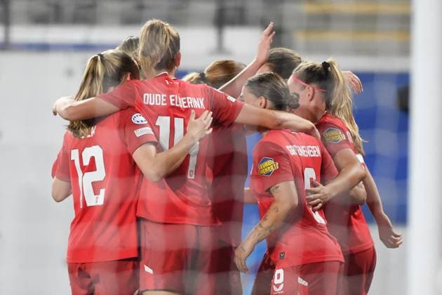 Twente s Jaimy Ravensbergen celebrates after scoring during a soccer match between Oud-Heverlee Leuven Women and Dutch FC Twente Vrouwen, Wednesday 15 October 2025 in Leuven, the second game in the league phase of the UEFA Women s Champions League competition. JILLxDELSAUX  x136904670x