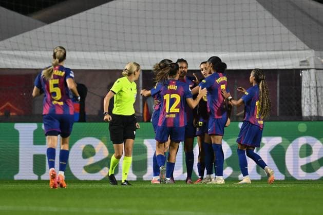 AS Roma v FC Barcelona, Barca - UEFA Women s Champions League 2025 26 League Phase MD2 Esmee Brugts of F.C. Barcelona celebrates after scoring the goal of 0-1 during the Women s Champions League Matchday 2 between A.S. Roma and F.C. Barcelona at the Tre Fontane Stadium in Rome, Italy, on October 15, 2025. Rome Italy Italy  Copyright: xDomenicoxCippitellix originalFilename:cippitelli-asromavf251015_np6RZ.jpg