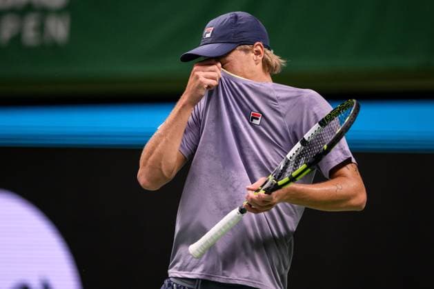 251015 Leo Borg of Sweden looks dejected as he competes in a men s singles tennis match during day 5 of the ATP, Tennis Herren 250 Nordic Open on October 15, 2025 in Stockholm. Photo: Jesper Zerman BILDBYRAN kod JZ JZ0628 tennis tennis nordic open day 5 bbeng depp sverige sweden Copyright: JESPERxZERMAN BB251015JZ048