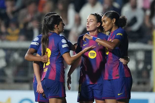 Barcelona s female players celebrate after scoring the 2-0 goal during the Uefa Women™s Champions League soccer match between Roma and Fc Barcellona at the Rome s Tre Fontane stadium, Italy - Wednesday October 15, 2025 - Soccer ( Photo by Alfredo Falcone LaPresse )  Copyright: xAlfredoxFalcone LaPressex