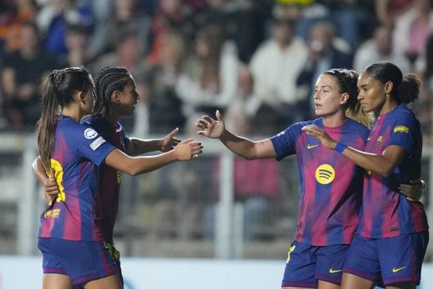 Barcelona s female players celebrate after scoring the 2-0 goal during the Uefa Women™s Champions League soccer match between Roma and Fc Barcellona at the Rome s Tre Fontane stadium, Italy - Wednesday October 15, 2025 - Soccer ( Photo by Alfredo Falcone LaPresse )  Copyright: xAlfredoxFalcone LaPressex