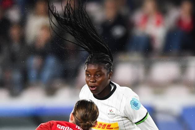 OHL Women s Kadhiya De Ceuster pictured during a soccer match between Oud-Heverlee Leuven Women and Dutch FC Twente Vrouwen, Wednesday 15 October 2025 in Leuven, the second game in the league phase of the UEFA Women s Champions League competition. JILLxDELSAUX  x136907430x