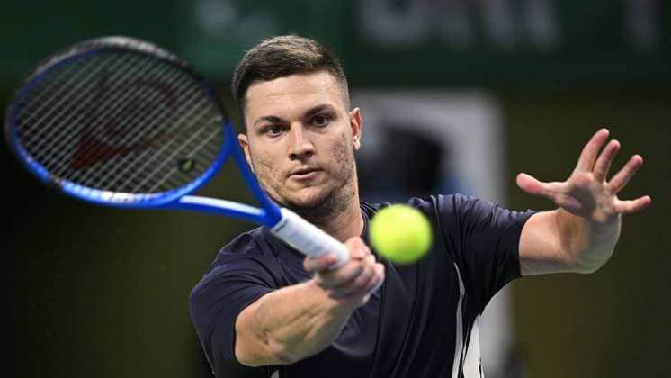 STOCKHOLM, SVERIGE 20251016 Miomir Kecmanovic, Serbien, i sin match mot Tomas Martin Etcheverry, Argentina, i tennisturneringen BNP Paribas Nordic Open i Kungliga tennishallen. STOCKHOLM SVERIGE x10040x