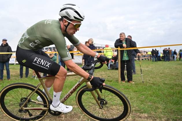 Dutch Ryan Kamp pictured in action during the men s elite race of the Kermiscross cyclocross cycling event in Ardooie, Thursday 16 October 2025. LUCxCLAESSEN  x136977896x