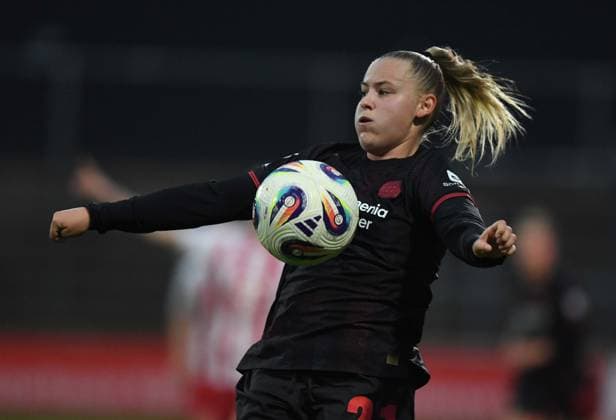 16.10.2025, xophax, Fussball Frauen Bundesliga Google Pixel Frauen-Bundesliga 25 26 Geissbockheim Franz Kremer Stadion Köln Wiederholungsspiel Vanessa Fudalla ( Bayer 04 ) Köln