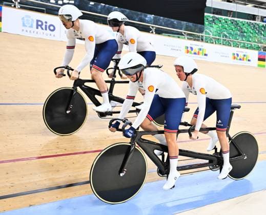 2025 UCI Para-Cycling Track World Championships Picture by Simon Wilkinson SWpix.com - 16 10 2025 - Cycling - 2025 UCI Para-Cycling Track World Championships - Rio Olympic Velodrome, Rio de Janeiro, Brazil - Mixed 750 m Tandem Team Sprint Qualifying - Elizabeth Jordan (Great Britain) piloted by Danielle Khan (Great Britain) and James Ball (Great Britain) piloted by Steffan Lloyd (Great Britain) Copyright: x xSWpix.comx(t axPhotographyxHubxLtd)xSimonxWilkinson SWpix.comx SWP-3030-9527