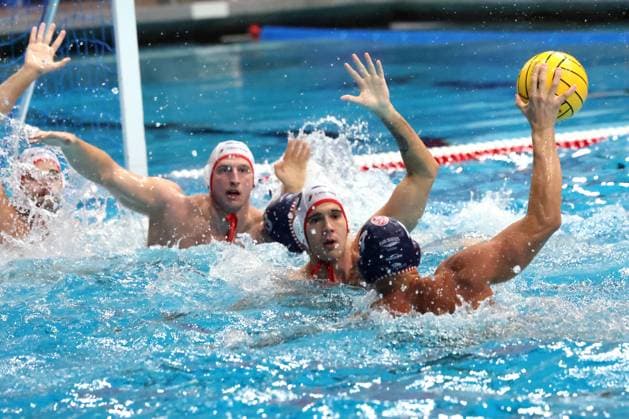 DEU, Euro-Cups, Spandau04 - Rarinantes Savona , 16.10.2025, Schwimmhalle-Schoeneberg, Berlin, DEU, Euro-Cups, Spandau04 - Rarinantes Savona , im Bild Aleks Sekulic (Spandau04 10), Marek Tkac (Spandau04 5), Pietro Figlioli (RN Savona 4) *** DEU, Euro Cups, Spandau04 Rarinantes Savona , 16 10 2025, Schwimmhalle Schoeneberg, Berlin, DEU, Euro Cups, Spandau04 Rarinantes Savona , pictured Aleks Sekulic Spandau04 10 , Marek Tkac Spandau04 5 , Pietro Figlioli RN Savona 4 nordphotoxGmbHx xEngler nph00076