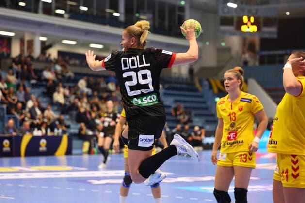 Torwurf von Antje Doell (Deutschland) Deutschland vs Nordmazedonien, Handball, Frauen, EM-Qualifikation, 16.10.2025 Deutschland vs Nordmazedonien, Handball, Frauen, EM-Qualifikation, 16.10.2025 Gummersbach Copyright: xEibner-Pressefotox EP_RWS