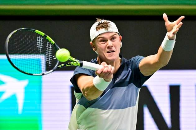 STOCKHOLM, SVERIGE 20251016 Holger Rune, Danmark, i sin match mot Marton Fucsovics, Ungern, under tennisturneringen BNP Paribas Nordic Open i Kungliga tennishallen. STOCKHOLM SVERIGE x10030x