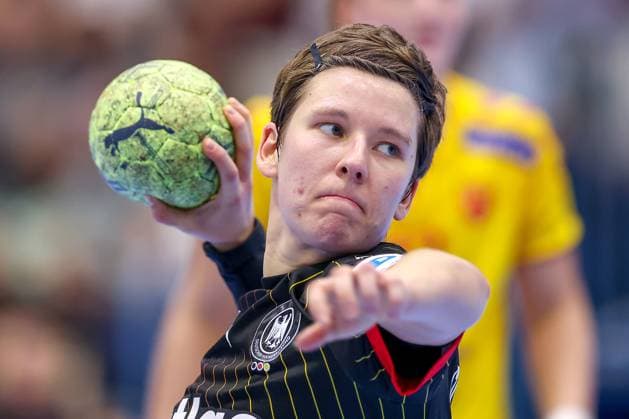 16.10.2025, Handball, EHF Frauen Länderpiel, EM Qualifikation 2026, Deutschland - Nordmazedonien, Schwalbe-Arena in Gummersbach: Alina GRIJSEELS (GER 04) Nordrhein-Westfalen Deutschland