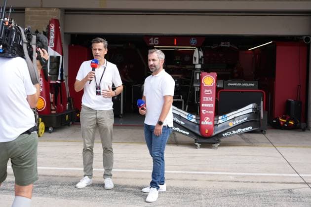 FORMULA 1 MSC CRUISES UNITED STATES GRAND PRIX 2025 16.10.2025, Circuit of The Americas, Austin, FORMULA 1 MSC CRUISES UNITED STATES GRAND PRIX 2025 , im Bild Sky Deutschland Kommentator Sascha Roos mit dem Sky Deutschland Experten Timo Glock.